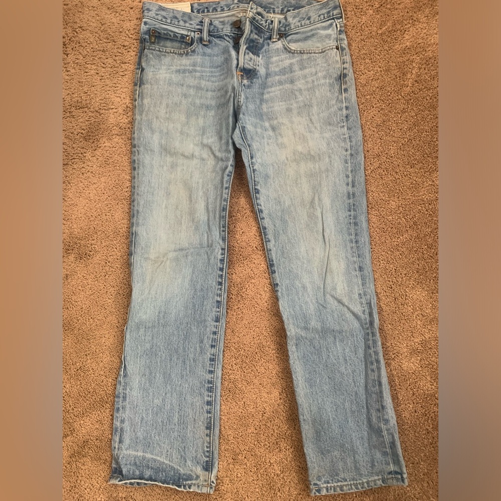 31x30 A&F pants